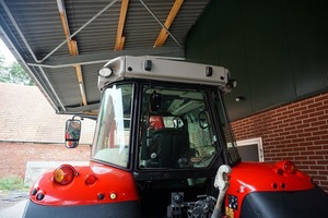 Tracteurs Massey Ferguson d'occasion fiables en stock à vendre avec livraison immédiate et meilleur soutien aux concessionnaires - Product Image 4