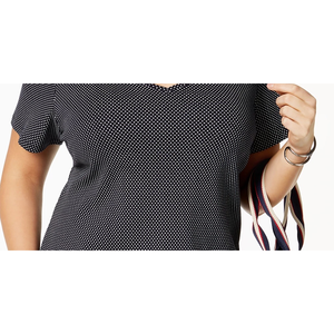 T-shirt da donna Tommy Hilfiger taglie forti 3X in cotone con scollo a V, fantasia a pois, blu navy, stile casual estivo - Product Image 3