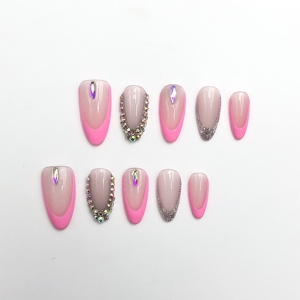 Juego de uñas a presión Aura Chic rosa claro ataúd corto de lujo - Product Image 2