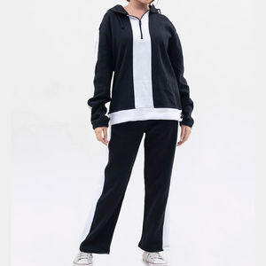 Survêtement personnalisé pour femmes, ensembles de survêtement deux pièces pour femmes, vêtements de sport pour l'entraînement, vêtements décontractés pour femmes, survêtements rayés pour femmes - Product Image 1