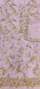 Costumes modernes en soie brodés à la main non cousus pour femmes Style traditionnel indien tendance pour les fêtes - Product Image 2