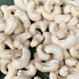 Trusted Supplier Cashew <b>Nuts</b> WW180, WW240, WW320, LP Raw Cashew <b>Nut</b> Raw Cashew <b>Nuts</b> Tanzania From Santigo Vietnam - Product Image 1