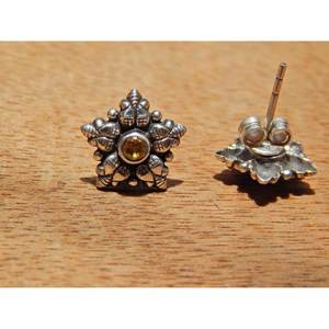 ต่างหูเม็ดเล็กสีเงินสเตอร์ลิงประดับด้วยพลอยซิทรีนหรูหราเหมาะสำหรับผู้หญิง - Product Image 1