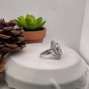 Bagues fines en or 14K haute qualité classique Marquise Lab Grown Diamond Baguette Cluster fiançailles bijoux de mariage pour les fêtes - Product Image 3