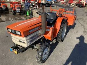 Tractor Compacto Kubota B1600 Nuevo y Usado para Agricultura, Huertos, Jardinería y Uso Agrícola Comercial - Product Image 3