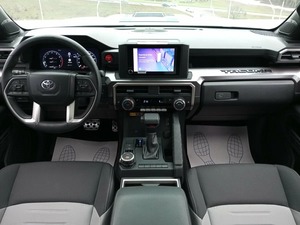 Tacoma 2024 blanche, 2.4 AT, 278 ch, 4x4, essence, automatique, double cabine, tout-terrain - Product Image 5