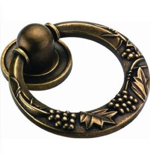 Aldaba de puerta de metal puro acabado rústico recién llegado aldaba de puerta de Venta caliente vintage de alta calidad para decoración de villas de hotel en casa - Product Image 2