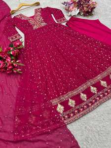 Vestido de Diseñador Color Rosa, Georgette Puro con Bordado Intenso y Lentejuelas - Product Image 6