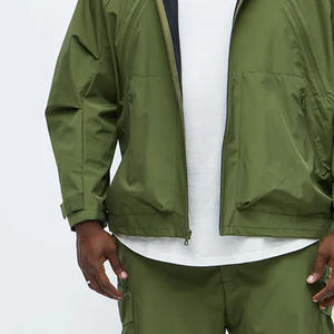 Veste de haute qualité à manches longues avec logo personnalisé, col pour homme avec capuche, idéale pour l'hiver et poches latérales, fermeture éclair - Product Image 6