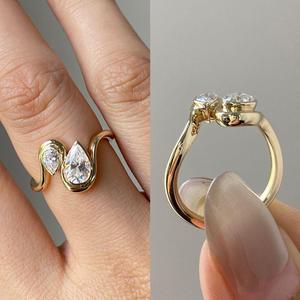 Bague de fiançailles en or 14 carats avec diamant de laboratoire certifié IGI 1,50 carat total, double taille poire, couleur D-E-F, clarté VVSVS, pour femme - Product Image 4