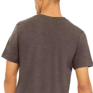 เสื้อยืดทรงบ็อกซี่โอเวอร์ไซส์ผู้ชาย พิมพ์ลายสกรีน ผ้าคอตตอน 100% เนื้อหนา ผลิตจากผ้าฝ้ายผสมใยไผ่และโพลีเอสเตอร์-คอตตอน พร้อมโลโก้สั่งทำ - Product Image 6