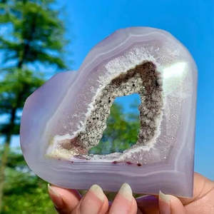 Cristal de Ágata Natural de 134G con Certificación de Calidad AAA+, Tallado a Mano en Forma de Corazón, Gema Curativa, Gem173 - Product Image 1