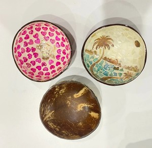 Tazón de Cáscara de Coco Natural con Incrustaciones de Nácar, Tazón de Coco Hecho a Mano Sostenible para Decoración del Hogar - Product Image 2