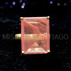 Anillo fino chapado en oro para hombre con cristal craquelado de cereza y bisel de corte de jade, joyería de moda de perlas para bodas - Product Image 5