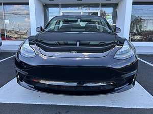 Tesla Model 3 2019, gamme moyenne, propulsion arrière, véhicule électrique, automatique, berline de luxe - Product Image 2