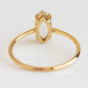 Pièce unique Minimaliste en argent sterling 925 Bande pour femme Coupe marquise Pierre de zircon Plaqué or Anniversaire Fête de mariage - Product Image 6