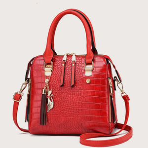 2025 Venta caliente nuevo diseño Venta caliente señoras al aire libre bolsos de cuero genuino Cross Body Sling bolso de hombro - Product Image 5