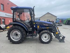 Tracteur agricole Lovol 504 M. avec chargeur frontal 4x4, moteur diesel, pour labour, plantation et récolte efficaces. - Product Image 3