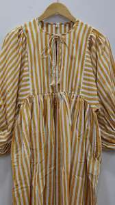 เดรสมิดิเดรสทรงหลวมสไตล์ลำลองพิมพ์ลายขวางยาวคอลึกสำหรับฤดูร้อน - Product Image 4