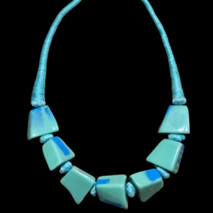 สร้อยคอลูกปัดแก้วทรงเม็ดไข่มุกธรรมชาติทำจากไม้แบบธรรมชาติพร้อมการปักที่มีสีสันสำหรับเครื่องประดับงานปาร์ตี้ของผู้หญิง - Product Image 1