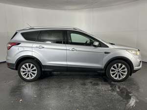 Ford Escape Titanium FWD 2017 - Product Image 2