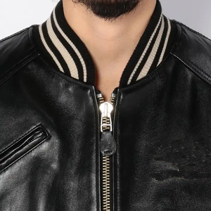 Veste de baseball bomber varsity personnalisée de haute qualité avec logo brodé noir - Product Image 5