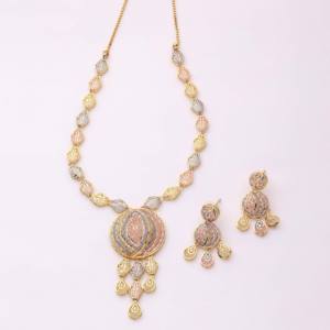 Conjunto de joyas chapadas en oro de 3 tonos religiosos ortodoxos, joyería artificial de moda tricolor de lujo elegante y elegante - Product Image 2