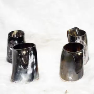 Taza de cuerno auténtica jarra vikinga hecha a mano por Crescent Crafts - Product Image 1