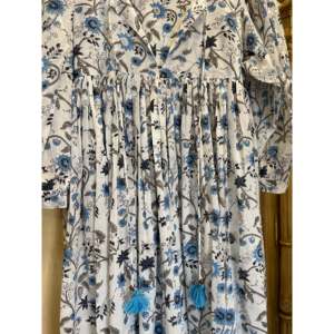 Vestido IIB BOHO para el Verano, Talla Única, con Decoración de Borlas, Accesorio de Moda para el Verano - Product Image 4