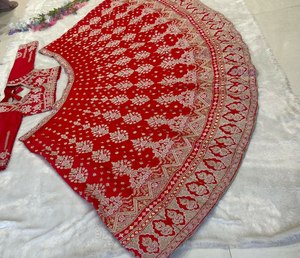 Choli de Seda con Bordado de Diseño Nuevo Estilo Bollywood para Mujeres o Niñas, Material Modal y Lahenga de Alta Calidad Especial - Product Image 6