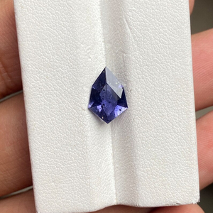 Top qualité prix de gros 100% naturel Iolite pierre précieuse en vrac pierre étonnante Markis ciel pierre précieuse pour la fabrication de bijoux OEM - Product Image 1