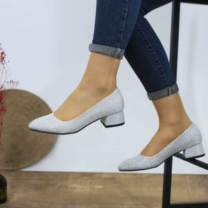 Chaussures à talons courts et épais pour femmes, paillettes argentées, 3 cm, sherry 40-43, fabriquées en Turquie - Product Image 1