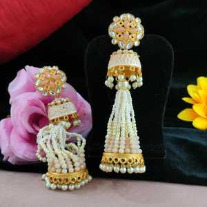 Royal Radiance Elégant Léger Perle Suspendue Jhumkas Pierres et Perles de la Meilleure Qualité Bijoux d'Oreille Gracieux - Product Image 2