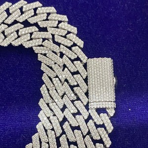 Premium Glacé Bling Prong Miami Moissanite 10MM Cubain Lien Collier Chaîne Cristal Fermoir Drippy Cadeau D'anniversaire De Chaîne Pour Hommes - Product Image 4