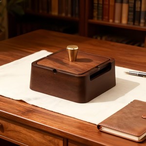 Cendrier en bois naturel avec finition lisse |   Cendrier artisanal pour cigarettes et cigares - Product Image 2