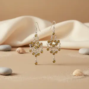 ต่างหูเงินแท้ 925 ดีไซน์แบบโคมระย้า ประดับพลอยสีเขียว สำหรับผู้หญิง - Product Image 3