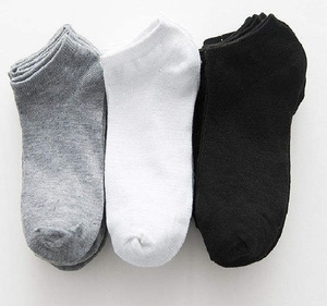 Calcetín deportivo de corte bajo corto unisex, calcetines transpirables de algodón con logotipo personalizado, patrón de dibujos animados de otoño, precio barato al por mayor - Product Image 6