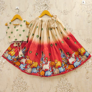 Shoryam Fashion Lehenga Choli rouge en polyester imprimé Kamdhenu, longueur ras du sol, pour filles, tenue de fête, Diwali, mariages, vêtements ethniques, recyclé - Product Image 3