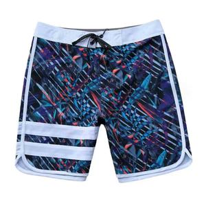 Usine chinoise de pantalons de plage d'été de haute qualité Shorts de bain de surf décontractés à séchage rapide pour hommes Shorts de vocation colorés pour hommes - Product Image 1