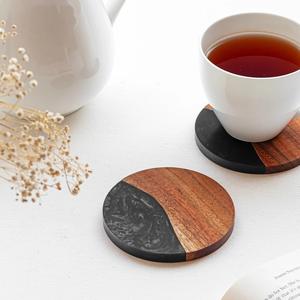 Sous-verres en résine écologique à thème galaxie avec effets étoilés, sous-verres ronds pour une décoration élégante de la table à la maison - Product Image 3