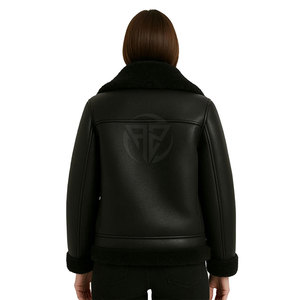 Chaqueta de Cuero Shearling de Corte Moderno con Diseño Transpirable de Punto, Exterior Suave y Forro Afelpado - Product Image 2