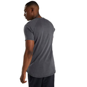 เสื้อยืดคอกลมแขนสั้นแบบพอดีตัวระดับพรีเมียมระดับถัดไป - Product Image 3