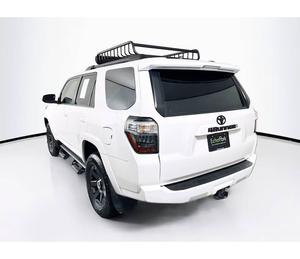 (TB) Venta de 4Runner Trail Edición Especial 2022/2023, SUV 4x4 de 4 Puertas (4.0L 6 cilindros 5A) - Camioneta SUV Usada a Bajo Precio - Product Image 5