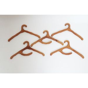 OPTIMIZING HANDMADE BEST High Quality Boutique Style a Grade Lotus Wooden <b>Hanger</b> With Notches with Bar <b>Suit</b> <b>Hanger</b> - Product Image 2