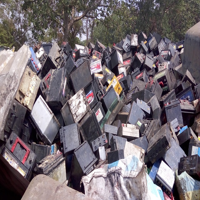 Cheap Premium Grade Drained Lead-Acid Battery Scrap From Car & Truck Batteries 99.9% Purity