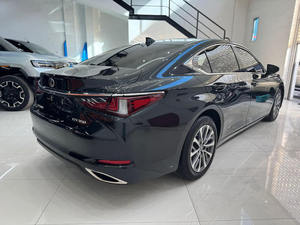 Auto Usate di Lusso a Prezzi Accessibili, Lexus ES 350 Premier Sedan 2023, Pronte per la Spedizione in Tutto il Mondo - Product Image 5