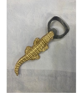 Ouvre-bouteille en métal de conception faite à la main en laiton AK en nickel fini ouvre-bouteille unique pour accents de bar/vaisselle - Product Image 3