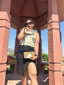 Style occidental cheveux sur peau brun usiné fourrure cuir bracelet pochette femmes conçu sac à main vente chaude en cuir usiné fermeture éclair Walle - Product Image 5