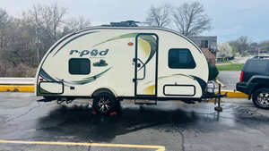 Adv-entu-rer 90-1SB Usado del 2013, Volante a la Izquierda, Origen Estadounidense - Product Image 4