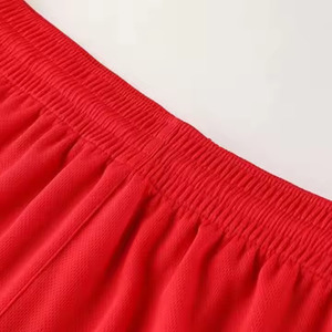 Uniforme de baloncesto personalizado hecho con material de poliéster 100% al por mayor, secado rápido, ligero y transpirable - Product Image 5